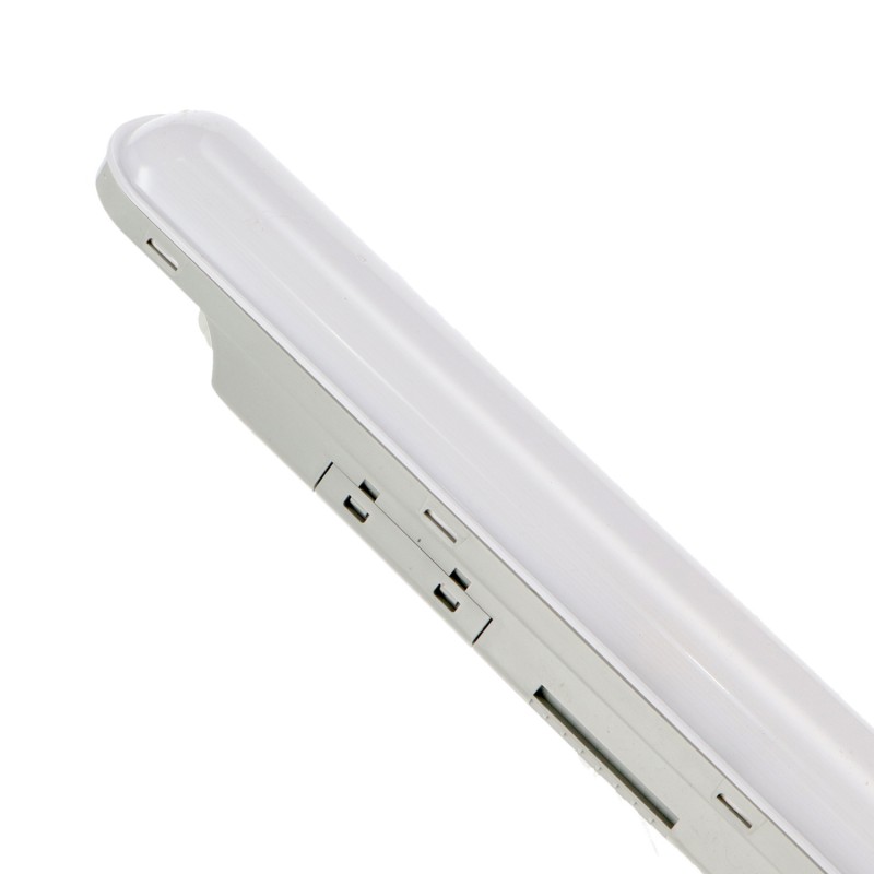 Réglette LED étanche 600 mm 10/15/20W IP65 3CCT, jusqu’à 2400 lm et 120 lm/W. Connectable jusqu’à 10 unités. Idéale garage, atelier et parking.