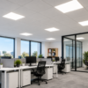 Panneau LED professionnel Trielle 60×60 cm 42W CCT, délivrant 4200 lumens avec une efficacité de 100 lm/W. Équipé d’un driver Philips, technologie Flicker Free et UGR